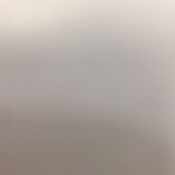 Meet your Posher, Ariela - Picture 1 of 1